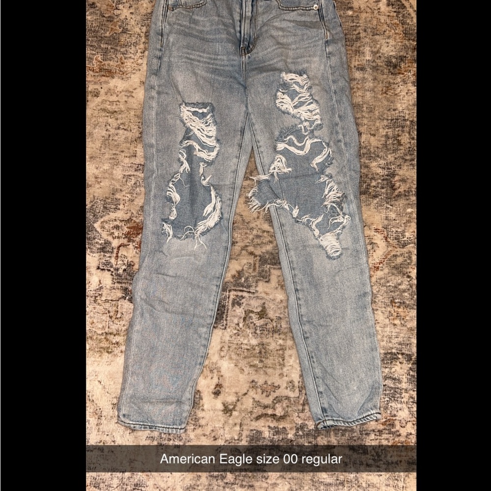 American Eagle Outfitters Women's Distressed Blue Jeans